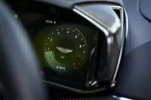 Aston Martin Vanquish Volante close-up