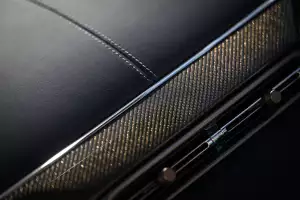 Aston Martin Vanquish Volante close-up