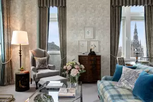 The Balmoral &ndash; a bedroom