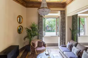 This Time Tomorrow Florence