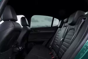 Alfa Romeo Stelvio Quadrifoglio interior