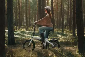 ADO Air Carbon Pro folding e-bike