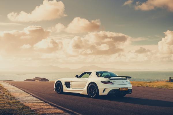 Mercedes-Benz SLS AMG
