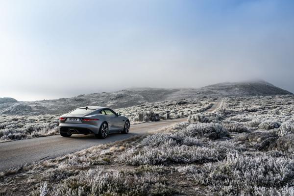 Jaguar F-TYPE P300 Coupé RWD in Eiger Grey