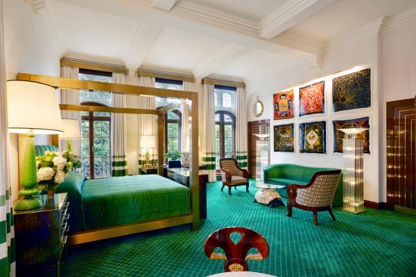 The Milestone Hotel Hermes Suite