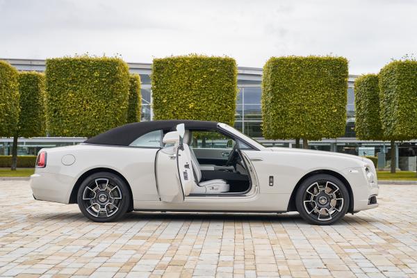 Rolls-Royce Dawn Black Badge