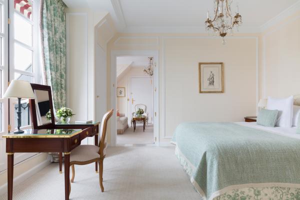 Le Bristol Hotel