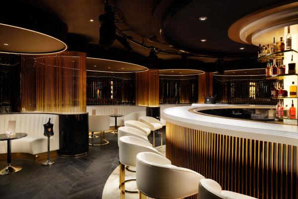 Valeria's Champagne & Cocktail Bar Valeria's Champagne & Cocktail Bar