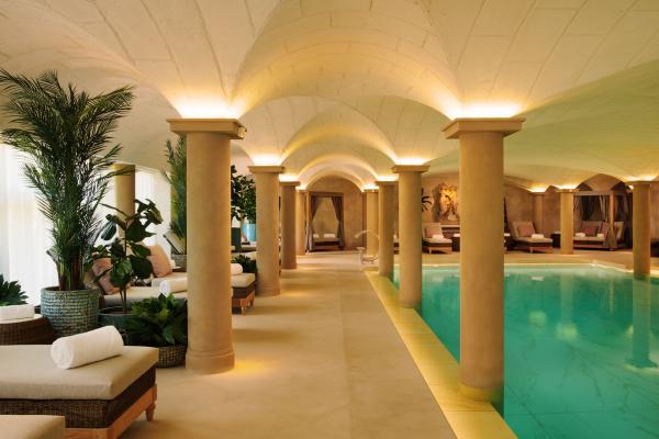 Three Graces Spa - Indoor Pool