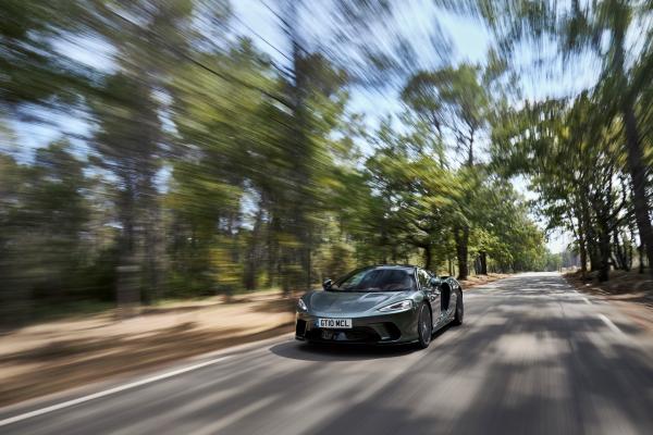 McLaren GT