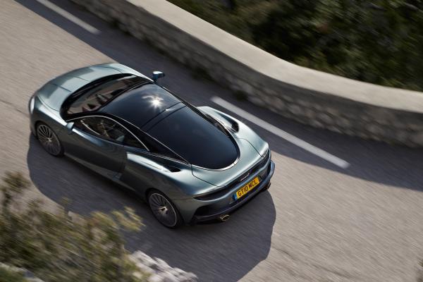 McLaren GT