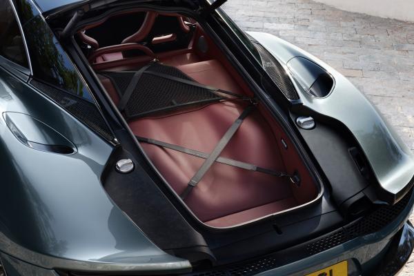 McLaren GT
