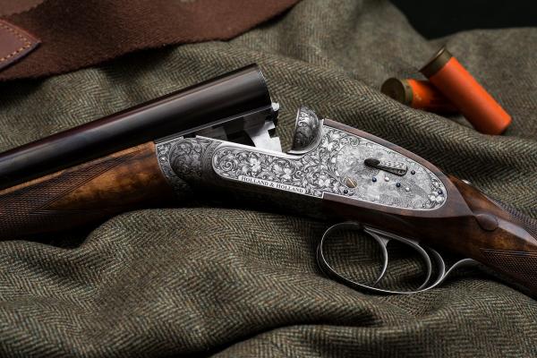 Holland & Holland shotgun