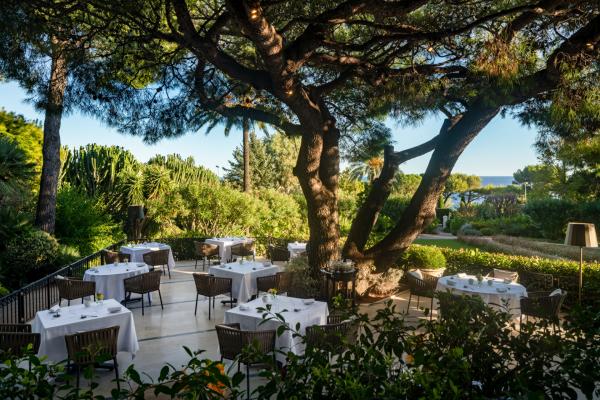 Four Seasons Grand-Hotel du Cap-Ferrat restaurants