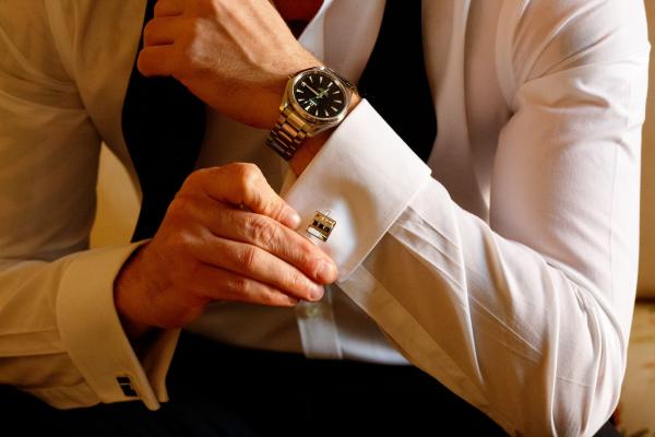 Nick Hendry wearing Tsai by Tsai cufflinks