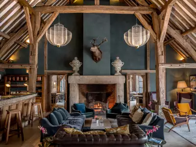 Les Bordes clubhouse