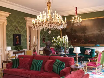 Le Clarence Grand Salon