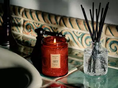 Voluspa Tomato Trellis candle