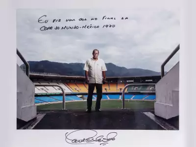 A signed print by Brazil’s Carlos Alberto, who scored and captained his country to a 4-1 win over Italy in the 1970 World Cup™ Final