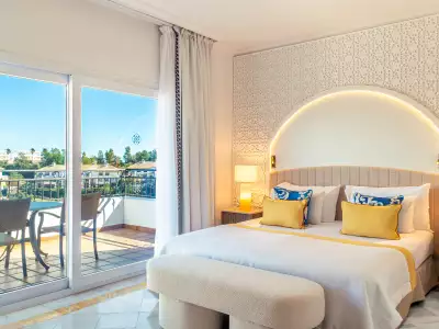 La Cala Resort