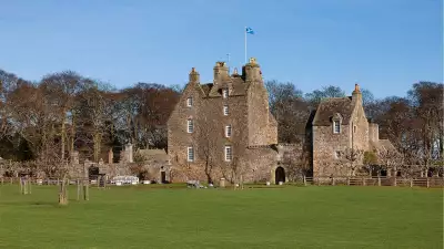 Earlshall Castle