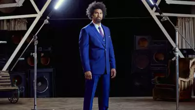 David Haye models blue Timothy Everest suit