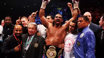 David Haye beats John Ruiz to defend his WBA heavyweight champion title