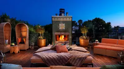 Petit Ermitage, Los Angeles