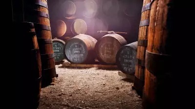 Storing whisky