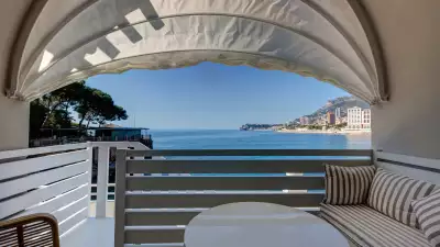 Monte Carlo Beach hotel