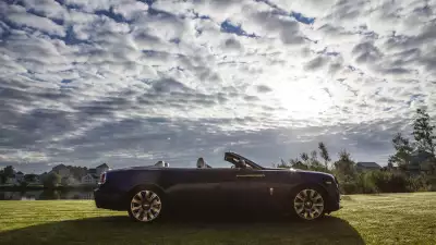 Rolls-Royce Dawn convertible blue