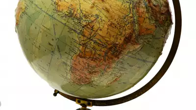 Philips 3D Relief Globe