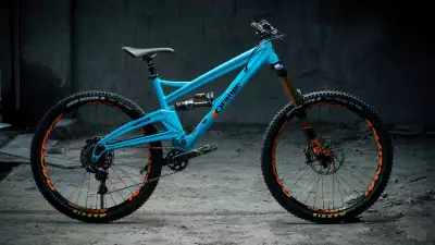 Orange Alpine Six Factory