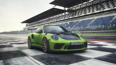 PORSCHE 911 GT3 RS