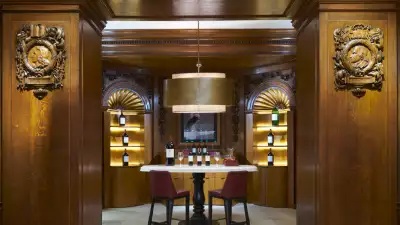 Ch&acirc;teau Latour Discovery Room at Ten Trinity Square