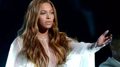 Beyonc&eacute; performs at the 57th Annual GRAMMY Awards wearing Messika