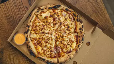Giz & Green pizza