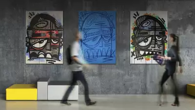 Red 8 Gallery