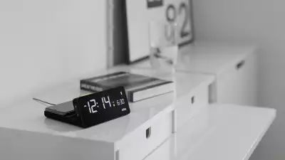 Braun BC21 Wireless Charging Clock