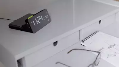 Braun BC21 Wireless Charging Clock