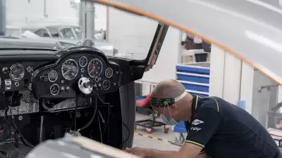 Aston Martin Goldfinger DB5 Continuation