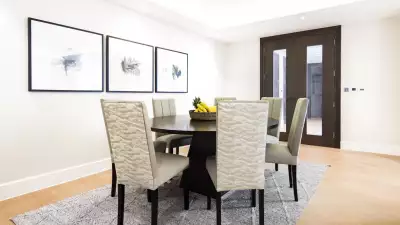 London Airbnbs: Logan Place, Flat 1, Earl's Court