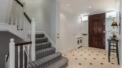 HERBERT CRESCENT, Knightsbridge