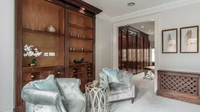 HERBERT CRESCENT, Knightsbridge