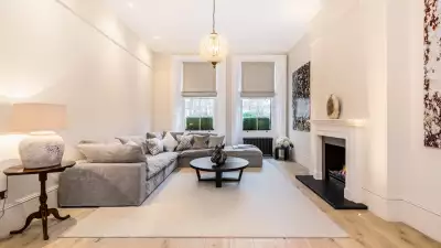 London Airbnb: TOWNHOUSE, EARL&rsquo;S COURT