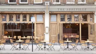 Best Pubs in Clapham: The Abbeville
