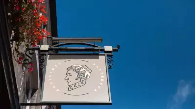 Best Pubs in Clapham: The Northcote