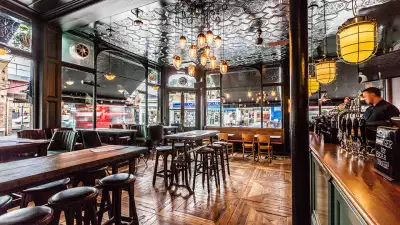 Best Pubs in Clapham: The Railway