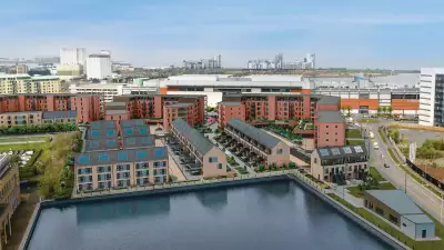 Cala Homes Waterfront Plaza property development