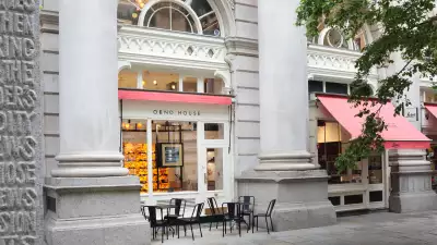 Oeno House wine boutique exterior, The Royal Exchange, City of London